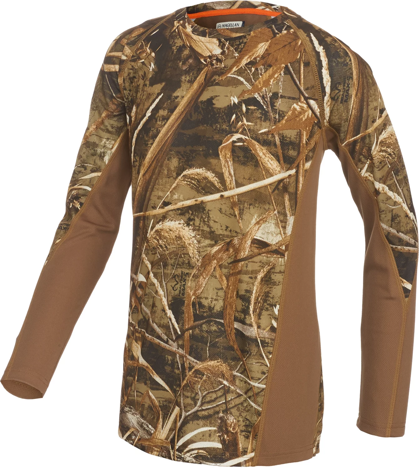 Academy hunting clothes Examples of insulated hunting clothes include cold weather hunting pants, shirts, bibs/coveralls, coats, gloves and face masks. Base layers can also provide an additional layer of warmth and insulation. Waterproof hunting clothing can go hand-in-hand with insulated clothing in the cold, as well as keep you dry while waterfowling in marshy areas.