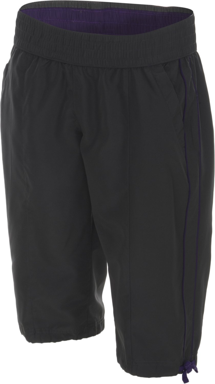 BCG Women's Piped Leg Tie Capri