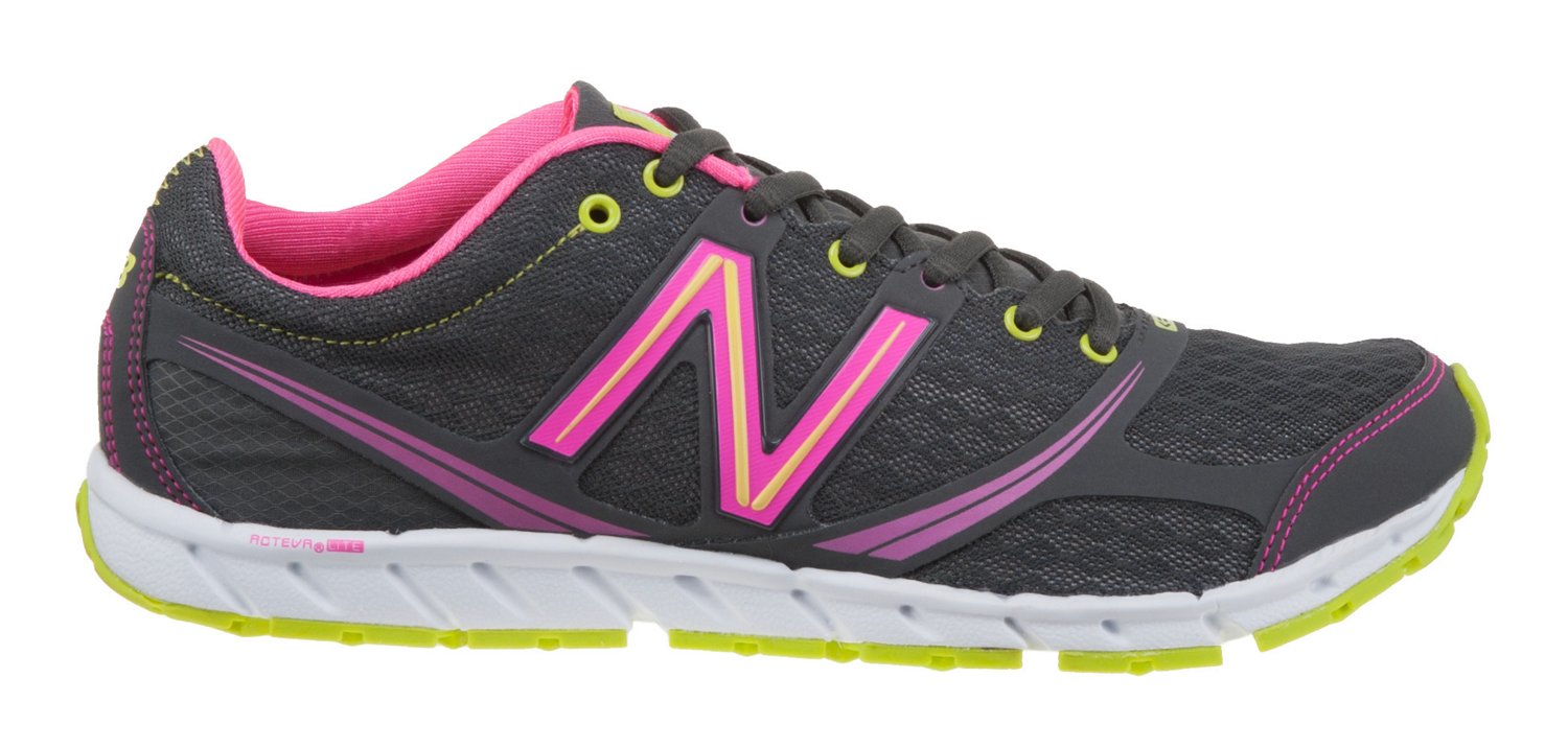 New Balance Women's 730 Running Shoes