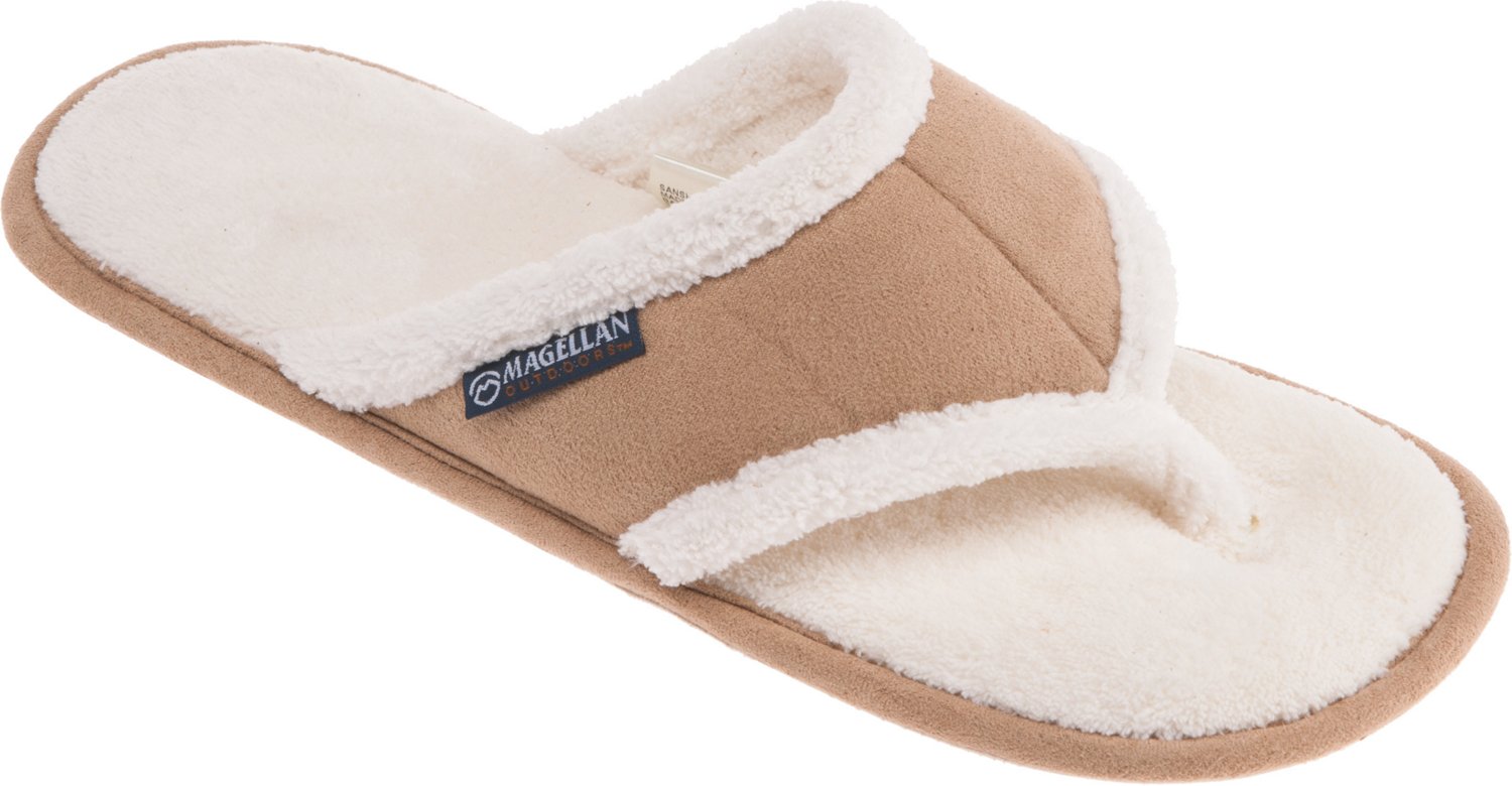 Magellan Outdoors Women's Basic Thong Slippers thumbnail