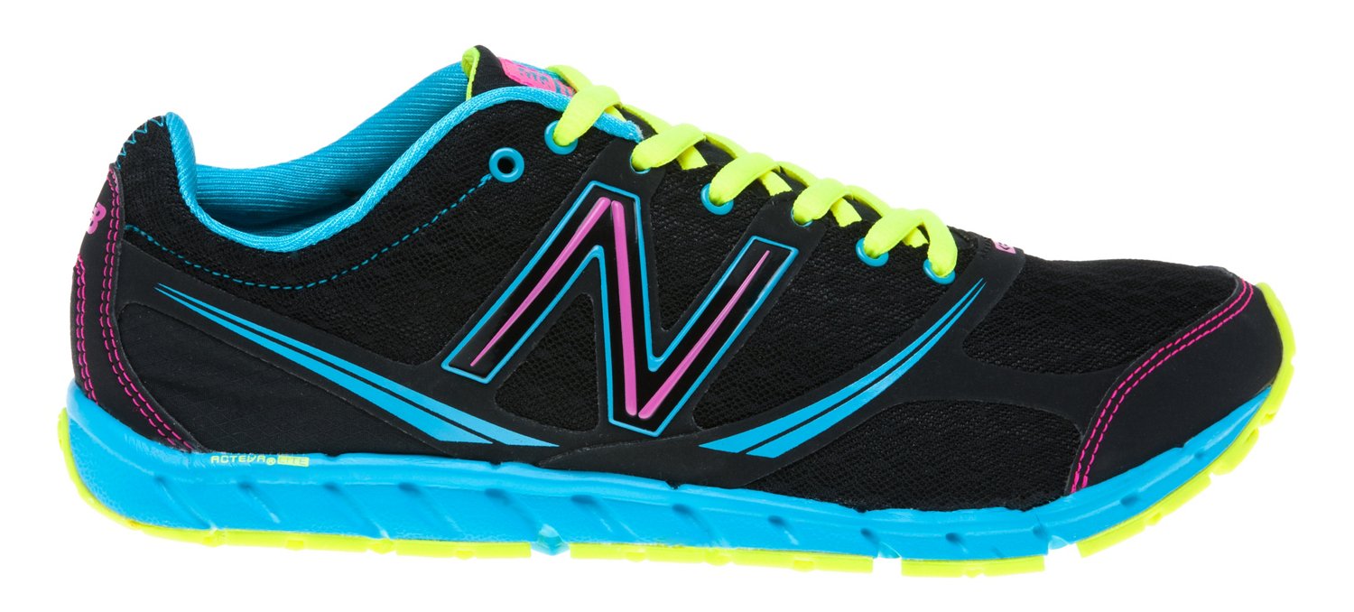 New Balance Women's 730 Running Shoes