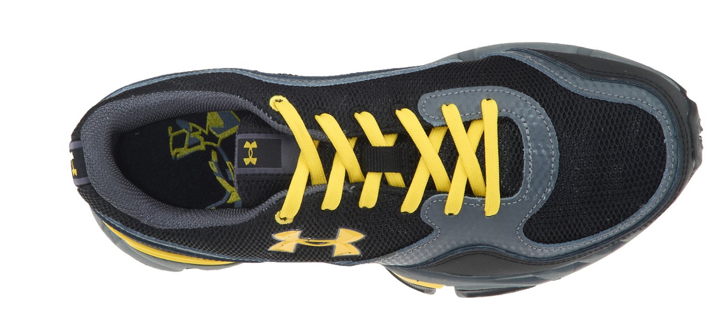 Under Armour® Kids' BGS Strive Running Shoes thumbnail