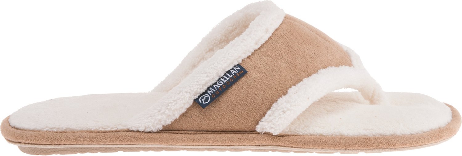 Magellan Outdoors Women's Basic Thong Slippers thumbnail