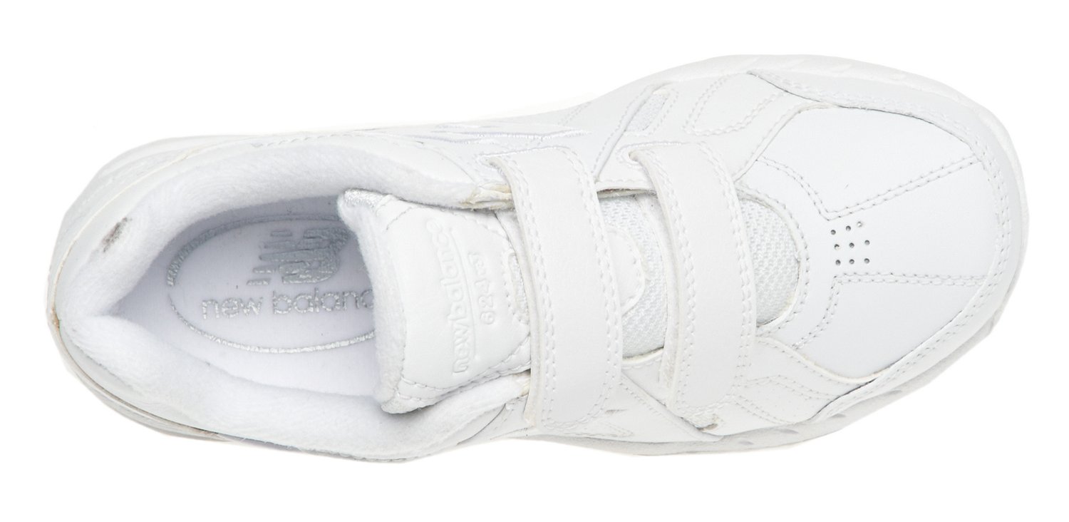 New Balance Boys' 624 Athletic Lifestyle Shoes thumbnail