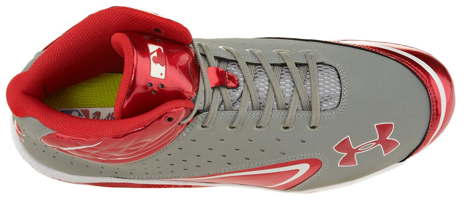 Under Armour® Men's Yard III Metal Baseball Cleats thumbnail