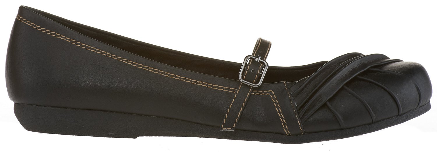 Autumn Run® Women's Sierra Casual Shoes