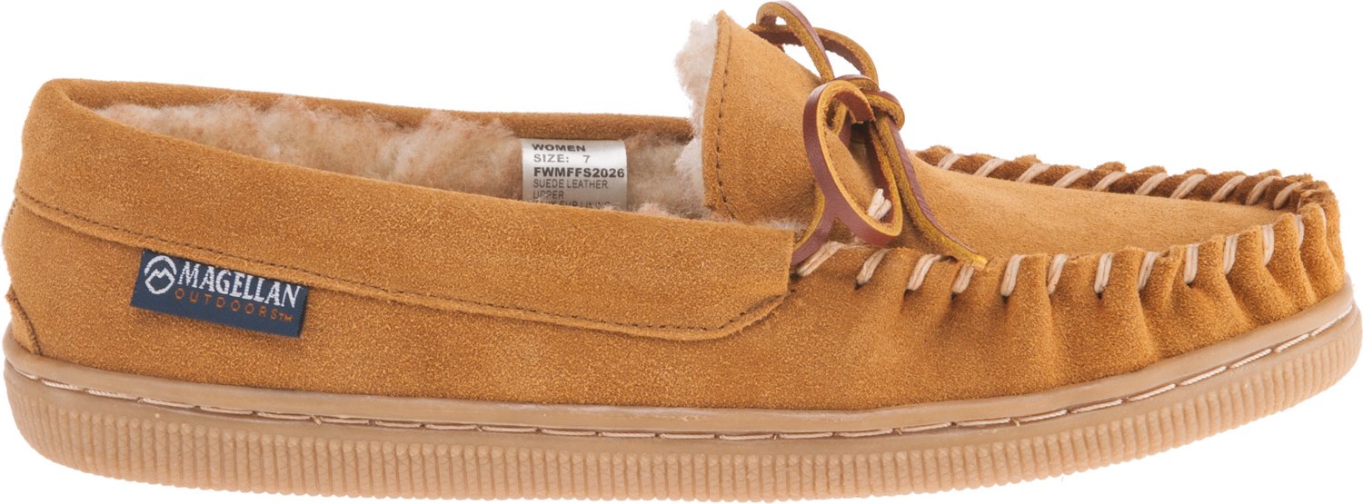 Magellan Outdoors Women's Lined Moccasins thumbnail